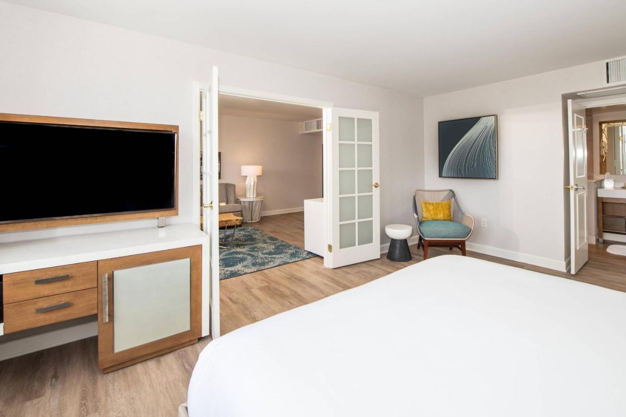 Renaissance Newport Beach Hotel Εξωτερικό φωτογραφία